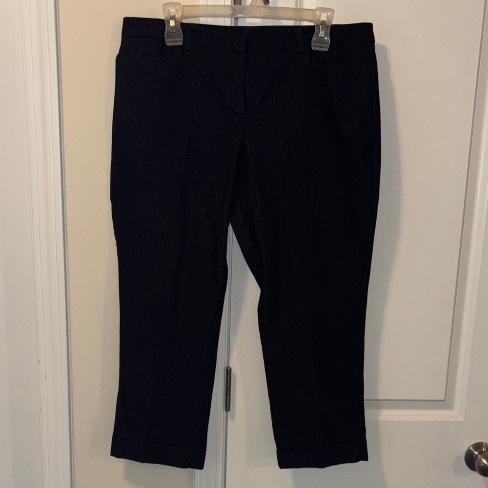New York & Company Dark Denim Cropped Capris